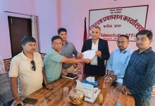 Photo of बाराका प्रहरी प्रमुख तामाङको कार्यशैलीप्रति पत्रकार महासंघको आपत्ति, प्रधानमन्त्री कार्यालय गुहार